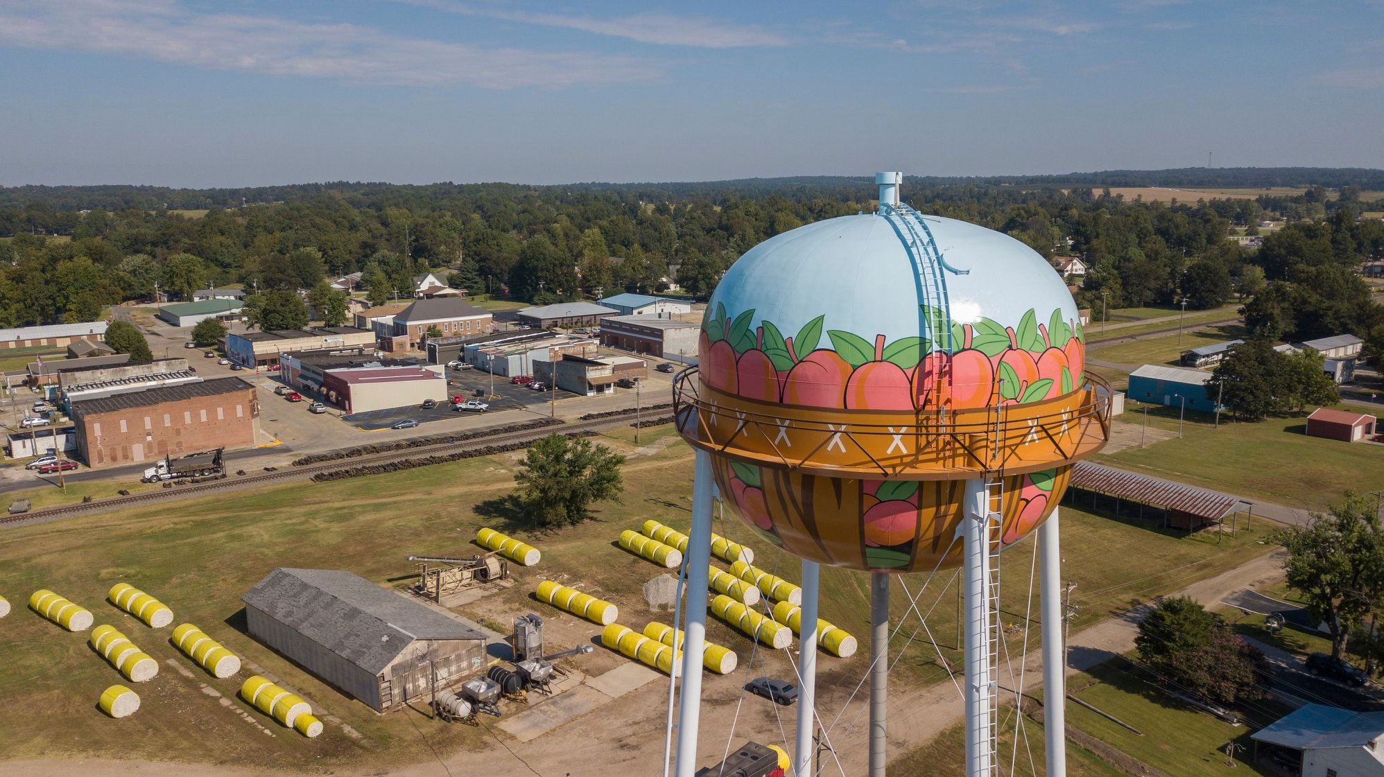 Peach Capital of Missouri Encapsulated In City’s Colorful Water Tank