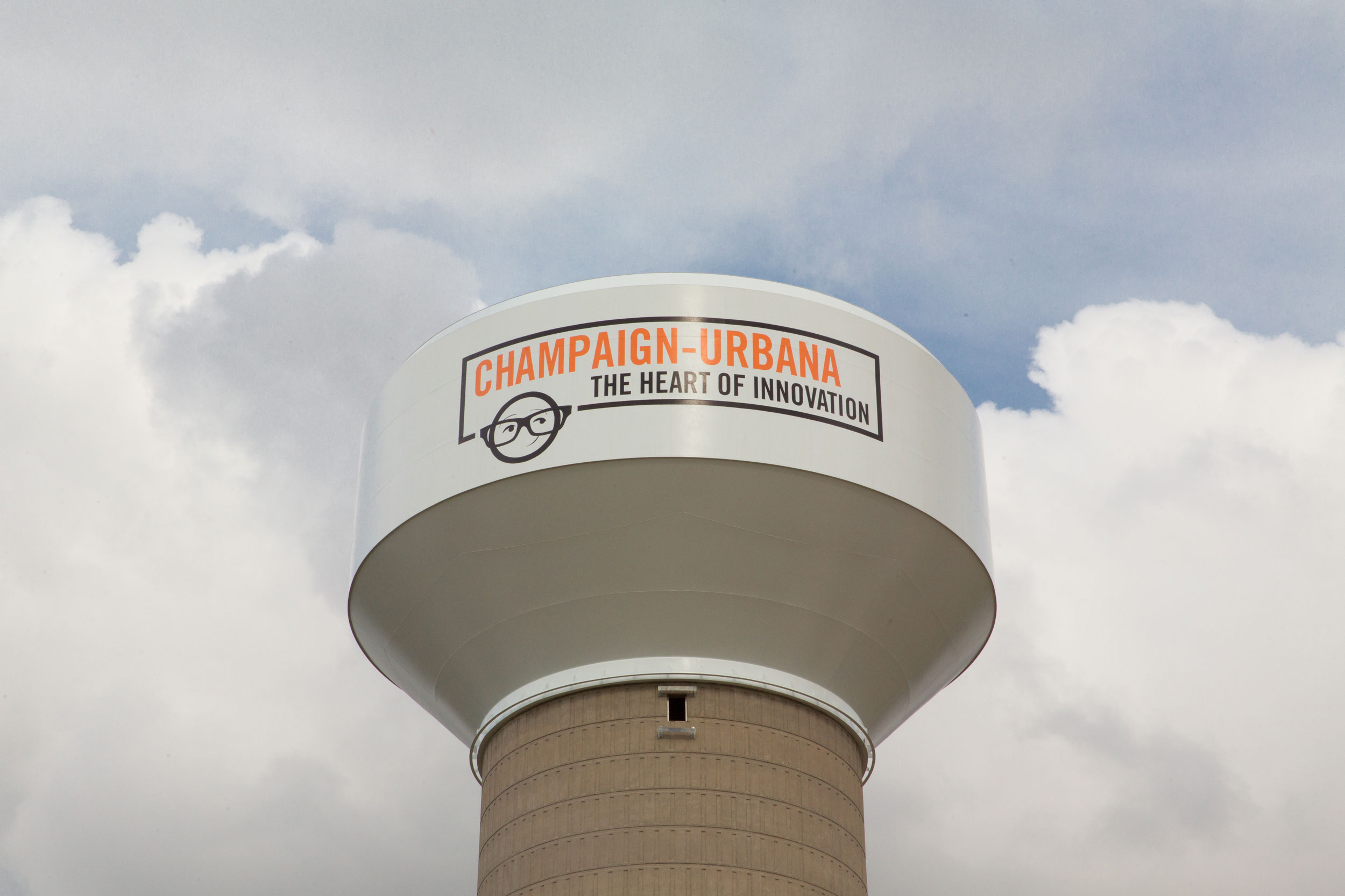 Champaign Urbana Elevated Water Tank, Tnemec Company, Hydroflon, Lumiflon FEVE, Illinois