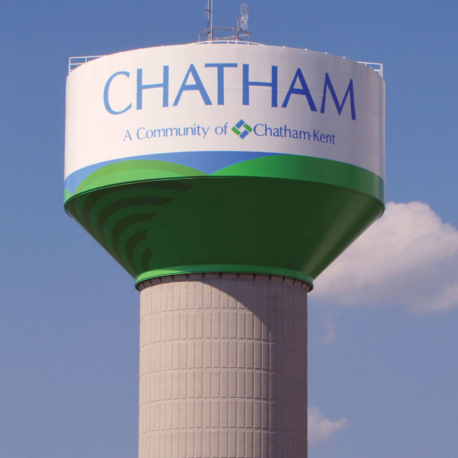 Ontario Water Tank Boasts Area’s Iconic Color Scheme Using Advanced