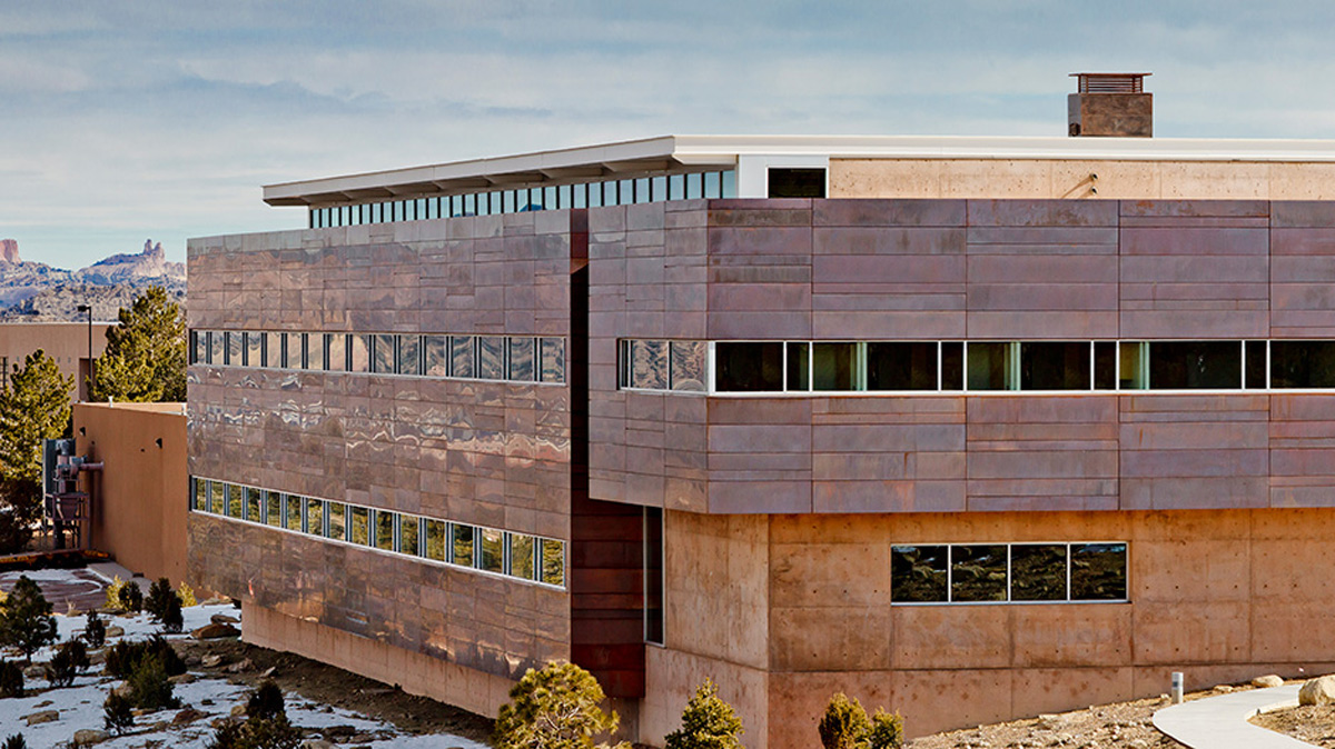 Gallup Technology Center University Of Gallup New Mexico RMKM Architects CCM Alpolic Lumiflon FEVE Resin