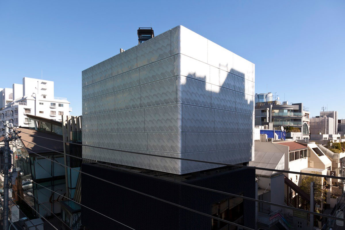 Marc Jacobs Tokyo Building Japan Jaklitsch Gardner Architects ALPOLIC ACM Lumiflon FEVE Resin