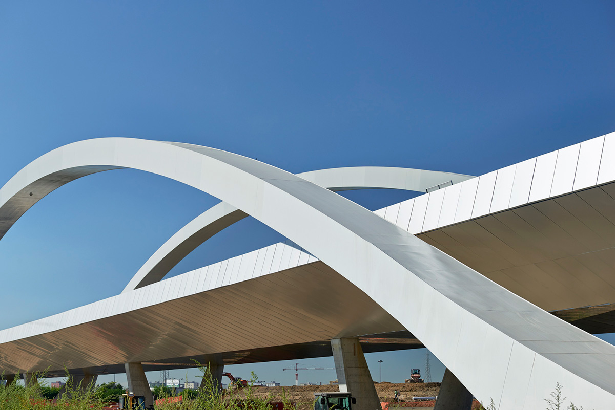 Milan Expo Bridge 2015 Italy Citerrio Milano Patricia Viel and Partners Lumiflon FEVE Resin